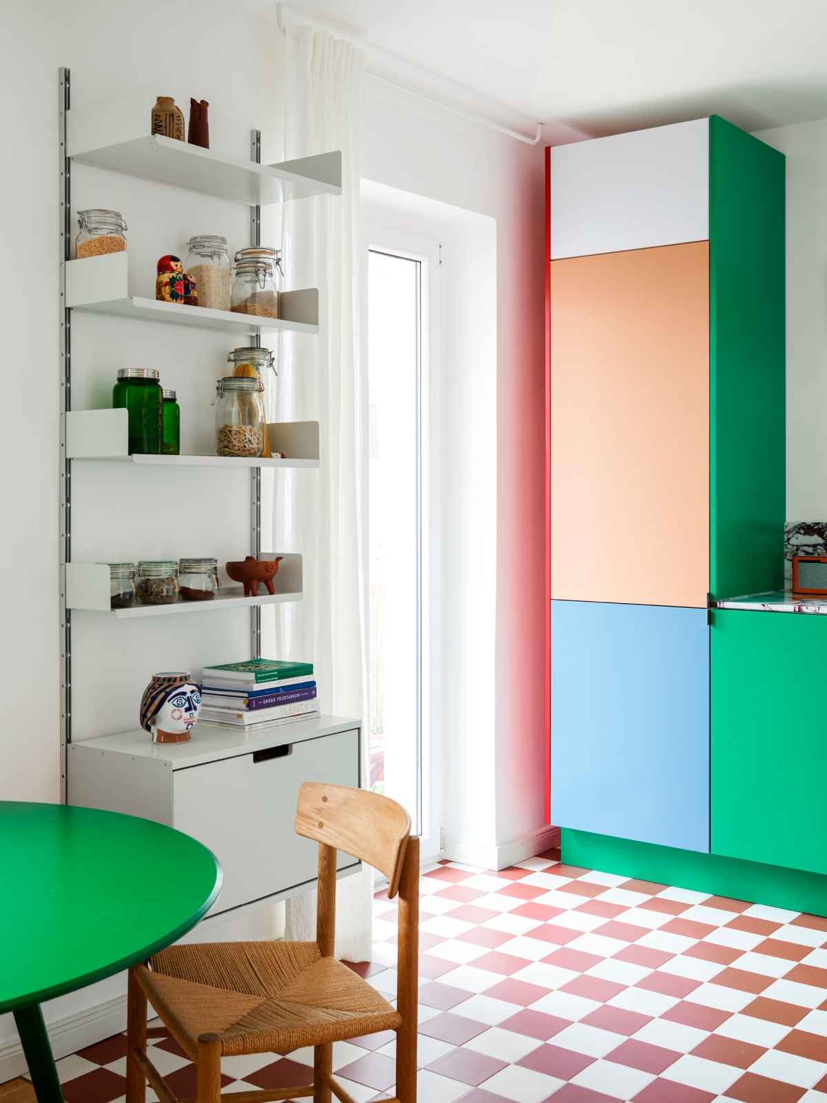Cuisine MATCH de couleurs mélangées