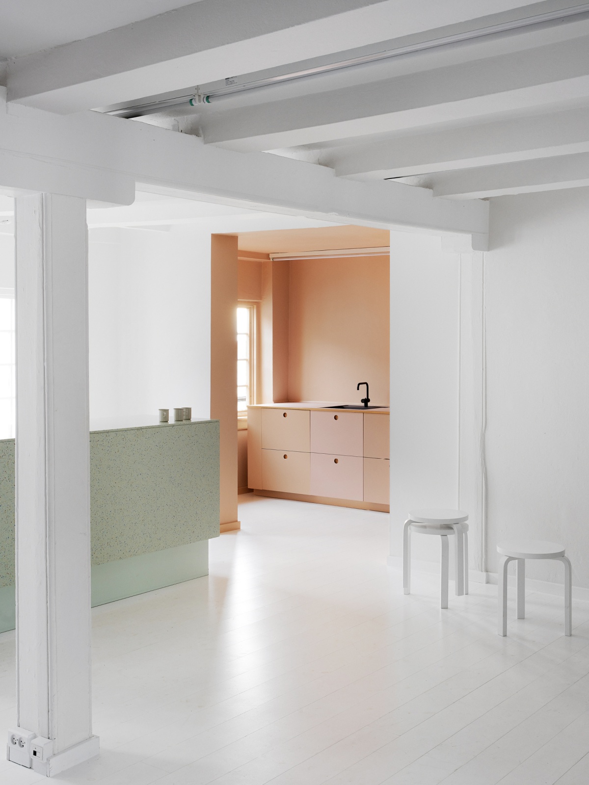 Cuisine BASIS aux couleurs pastel