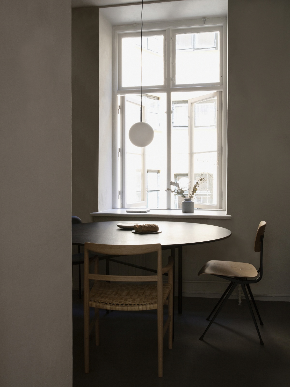 Cuisine en chêne dans Norm Architects Studio