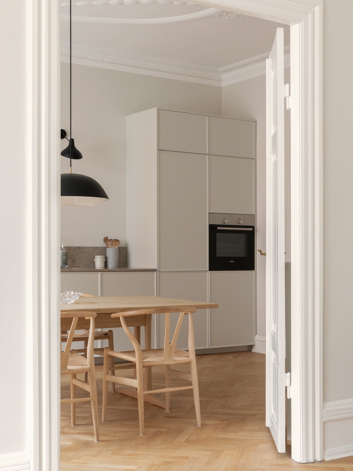 Façades de cuisine FRAME peintes en blanc