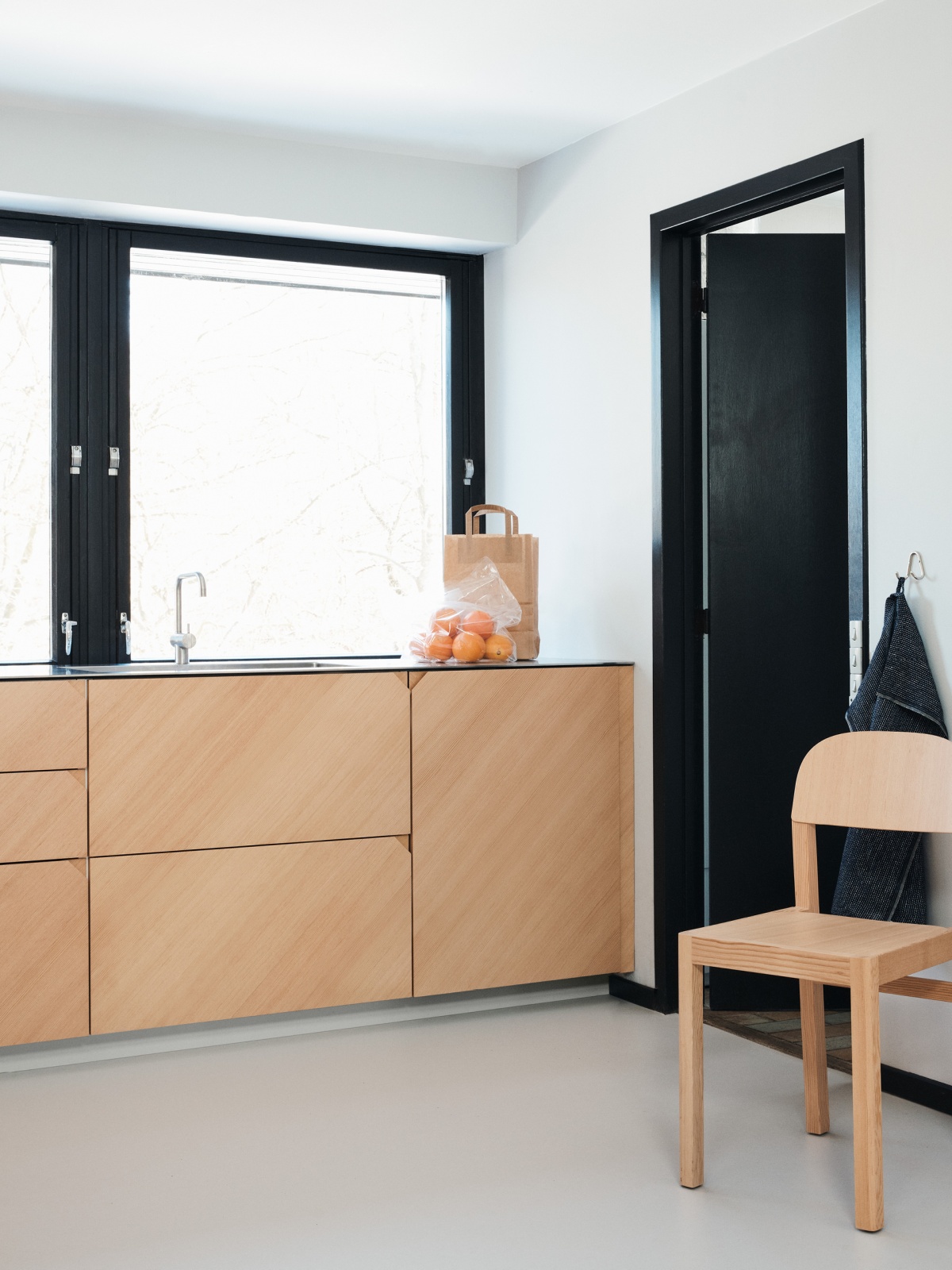 Cuisine Cecilie Manz en pin d'Oregon