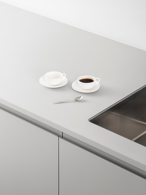 Kitchen countertop in FENIX NTM Laminate
